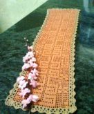 Trilho de Mesa - Crochê Filé